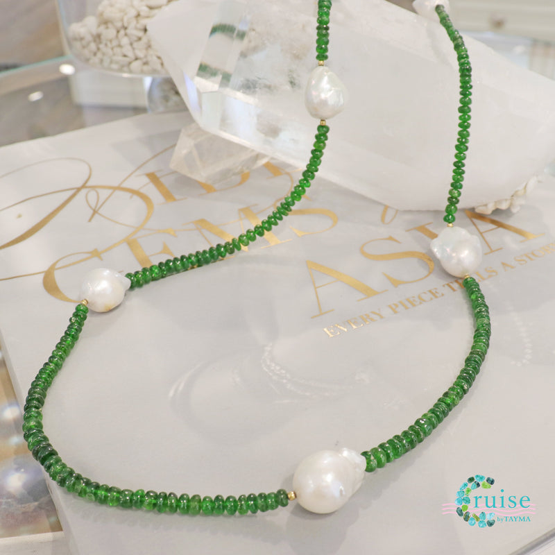 Chrome Diopside and Baroque Freshwater Pearl Necklace