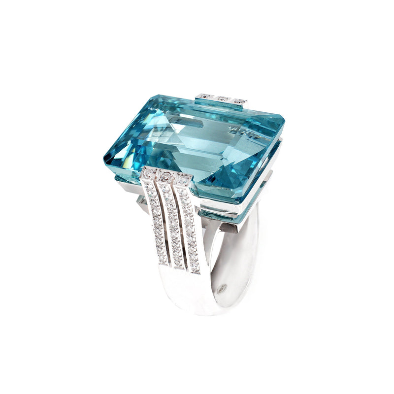 Emerald cut Aquamarine Diamond Ring