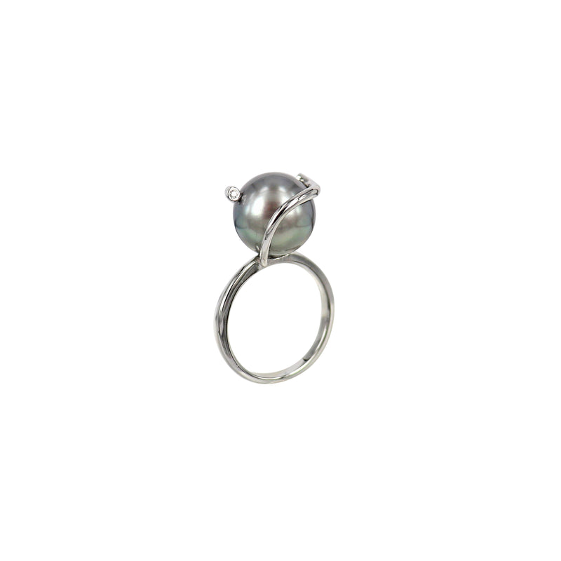 Tahitian Pearl Bubble Diamond ring